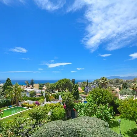 With 6 Bedrooms In Marbella, With Wonderful Sea View, Private Pool, Fur... Lägenhet *