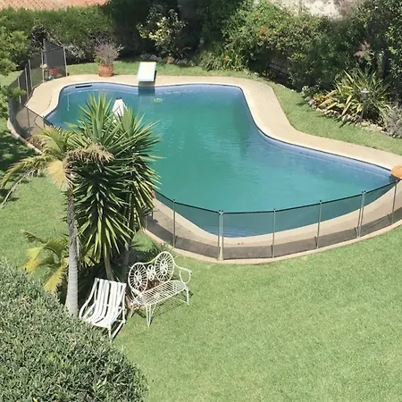 With 6 Bedrooms In Marbella, With Wonderful Sea View, Private Pool, Fur... Lägenhet